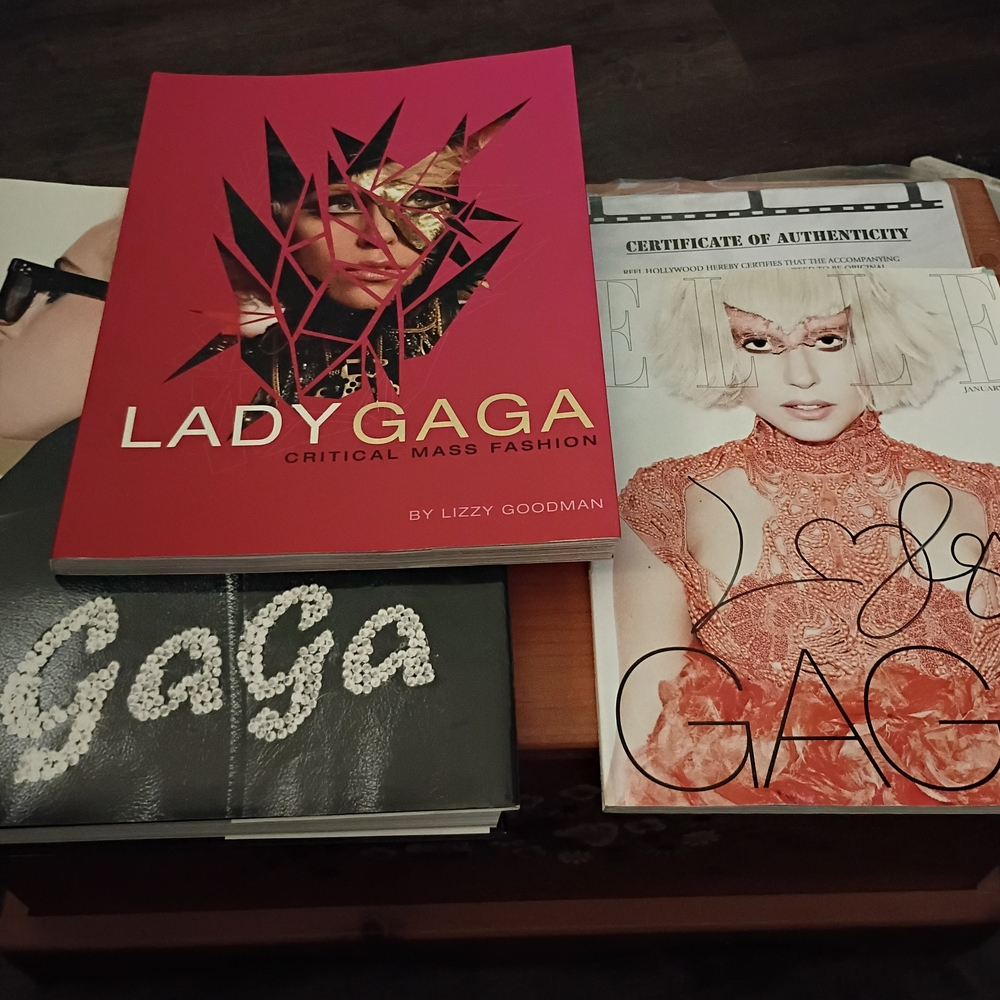 Lady Gaga Fashion Book Set And Autographed ELLE Magazine- Pink & White Covers
